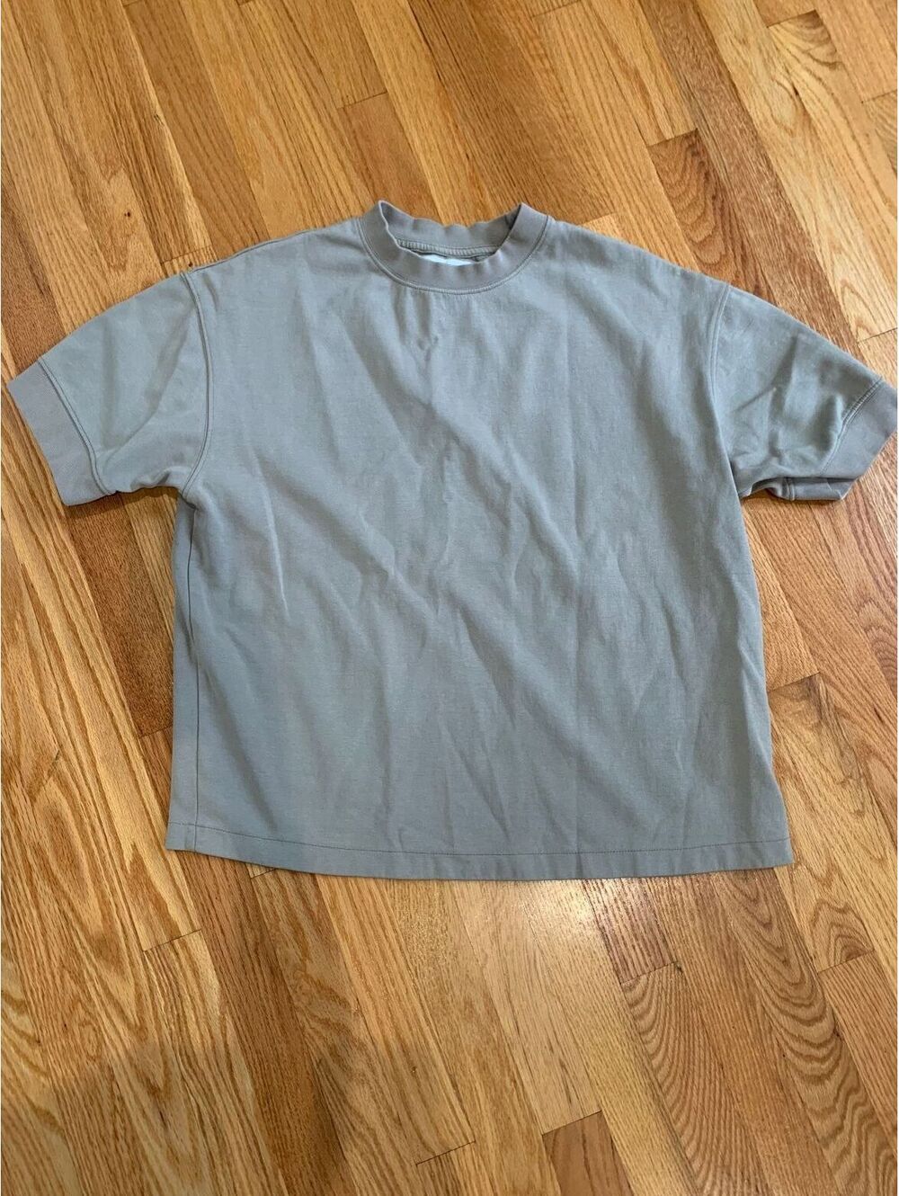 Denim&Flower Sz Medium Relaxed Fit